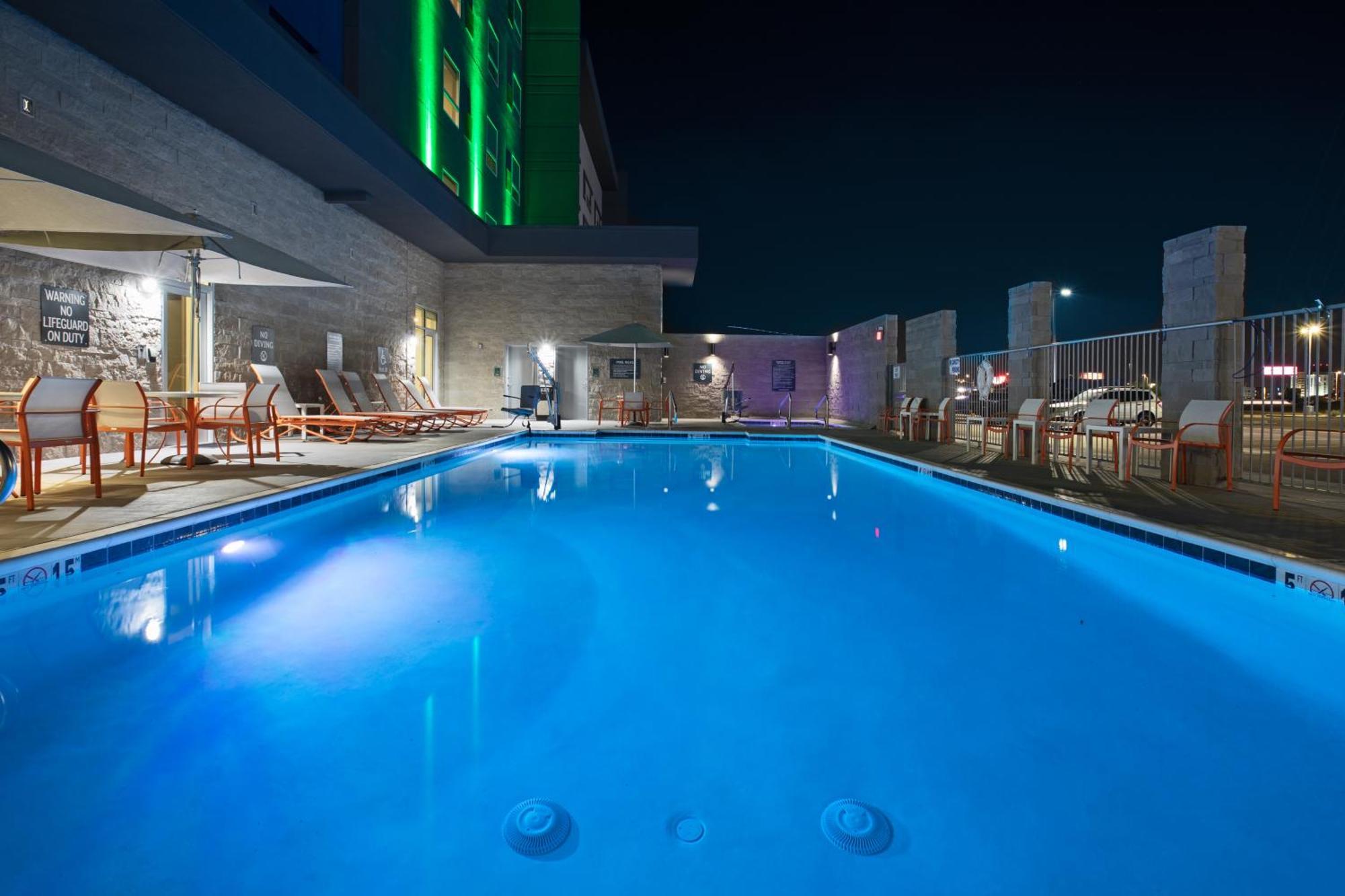 Holiday Inn Glendale - Stadium & Ent Dist By Ihg Exterior foto